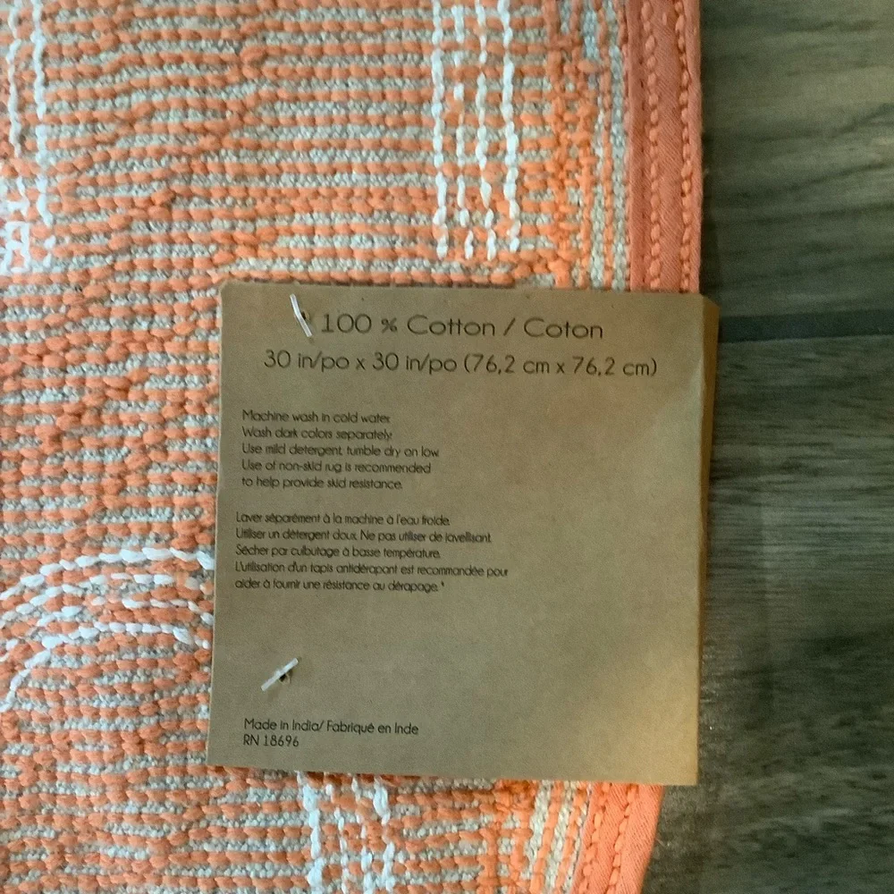 MADISON STUDIO 30in Peachy Clean Bath Mat